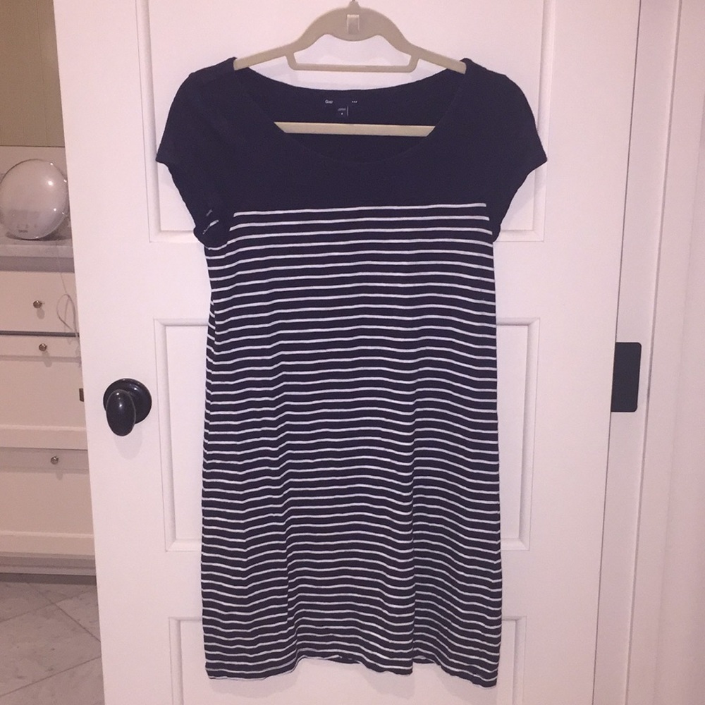 GAP navy stripe dress